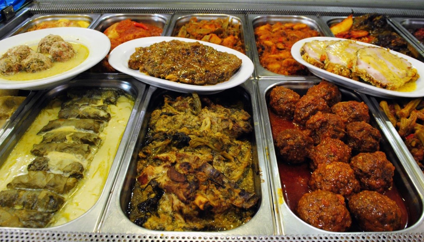 LADERA AND STEWS: SEVEN SPOTS FOR TRADITIONAL CUISINE IN ATHENS | Articles & Know-how