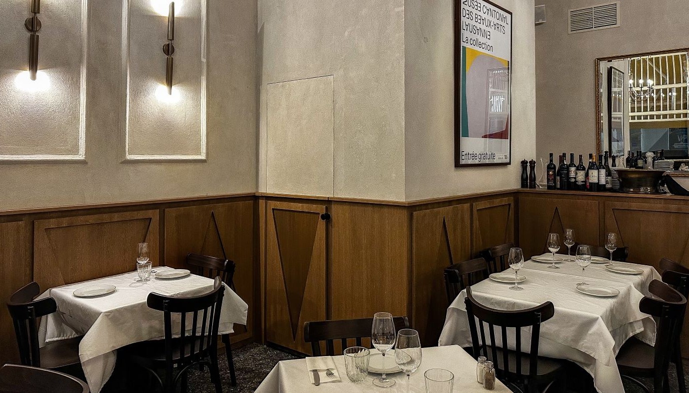 DODEKA PIATA: THE ΜODERN ΤAVERN OF PAVLOS KYRIAKIS | News & Views