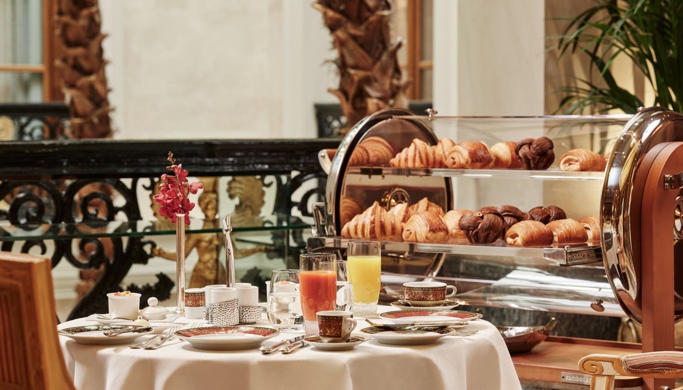 BRUNCH AT THE GRANDE BRETAGNE: A TOP CHOICE FOR ANOTHER YEAR | News & Views