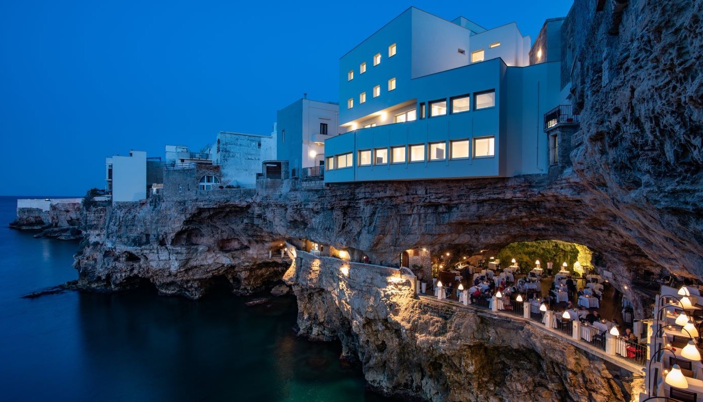 MARTINO RUGGIERI REVIVES THE LEGENDARY GROTTA PALAZZESE | Globe-Eater