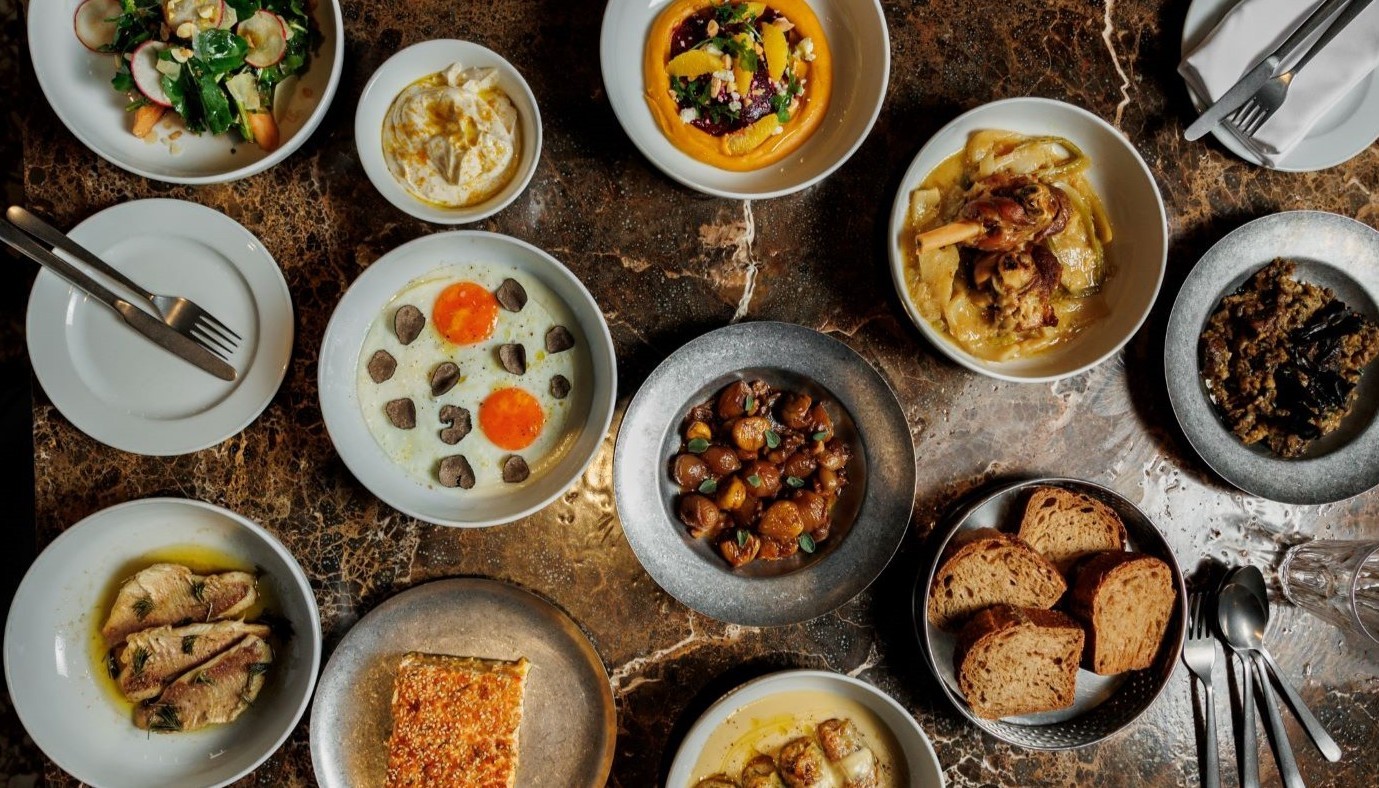MEZE: THE PERFECT EXCUSE FOR A MEMORABLE GATHERING | Articles & Know-how