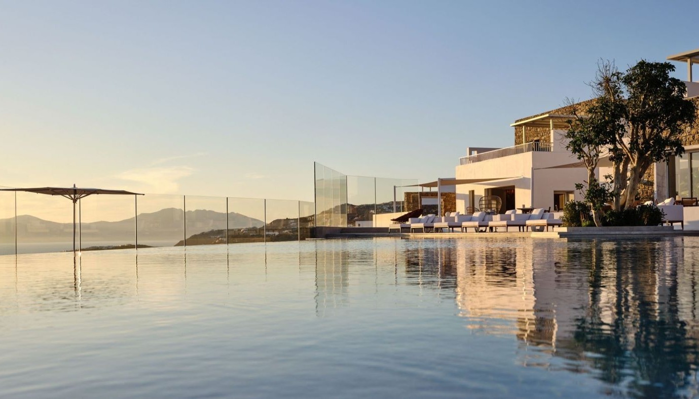 MYCONIAN DEOS: THE GREEK HOTEL BRAND MAKING GLOBAL WAVES | Hotels