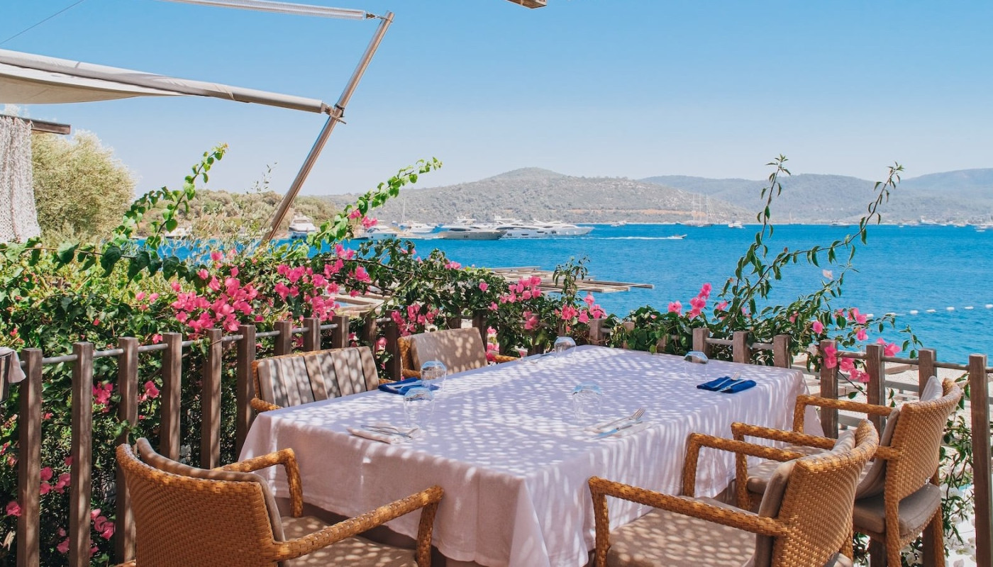 MAÇAKIZI: BODRUM’S LEGENDARY QUEEN OF SPADES | Globe-Eater